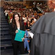 Seguo studenti da diversi anni con piani personalizzati diversi per ogni studente. Contattami e tutto sembrerà più facile!